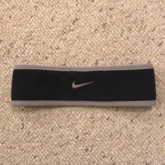 Nike Accessories - Nike Therma-fit Headbandz fleece lined. Women’s